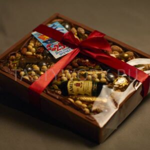 Подарочный набор в деревянном боксе "Орешки и шоколадный инструмент" 17 Подарочный набор в деревянном боксе "Орешки и шоколадный инструмент" — изображение 4