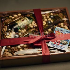 Подарочный набор в деревянном боксе "Орешки и шоколадный инструмент" 33 Tastywork