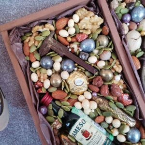 Подарочный набор в деревянном боксе "Орешки и шоколадный инструмент" 20 Подарочный набор в деревянном боксе "Орешки и шоколадный инструмент" — изображение 7