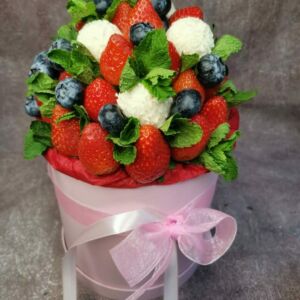 Шляпная коробка с ягодами "Диабелла" 47 Tastywork