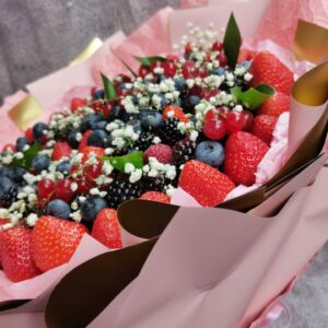 Букет из ягод "Ягодный клубничный микс" 17 Букет из ягод "Ягодный клубничный микс" — изображение 2