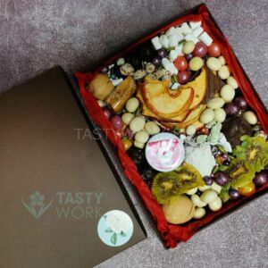 Коробка с сухофруктами "Вам бандероль" 8 Коробка с сухофруктами "Вам бандероль" — изображение 3