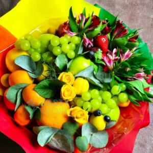 Букет из фруктов "Краски лета" 8 Букет из фруктов "Краски лета" — изображение 3