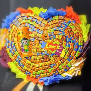 Букет из жвачек "Love is" 13 Букет из жвачек "Love is" — изображение 4