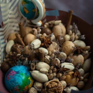 Букет из орехов "День учителя" 10 Букет из орехов "День учителя" — изображение 3