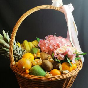 Корзина с фруктами и цветами "Василиса" 8 Корзина с фруктами и цветами "Василиса" — изображение 3