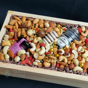 Бокс деревянный с орешками, мёдом и чаем "Кунжут" 8 Бокс деревянный с орешками, мёдом и чаем "Кунжут" — изображение 3