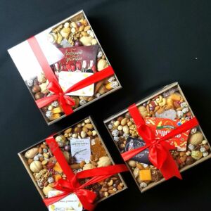 Подарочная коробочка с орешками "Лучшему учителю" 9 Tastywork