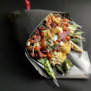 Мужской букет из сыров, колбасок и снеков "Тореадор" 32 Мужской букет из сыров, колбасок и снеков "Тореадор" — изображение 9