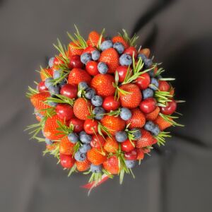 Шляпная коробка с ягодами "Наслаждение" 9 Шляпная коробка с ягодами "Наслаждение" — изображение 2