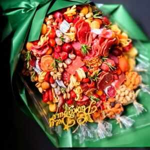 Мясной букет из колбасок и сыра"Мужское счастье" 15 Мясной букет из колбасок и сыра"Мужское счастье" — изображение 4