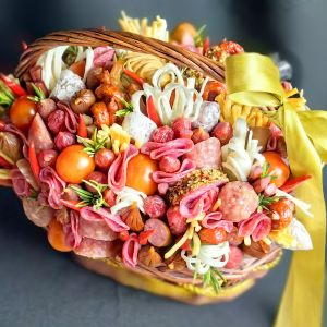 Мясное лукошко "Эйфория" с колбасками и сыром 19 Мясное лукошко "Эйфория" с колбасками и сыром — изображение 4